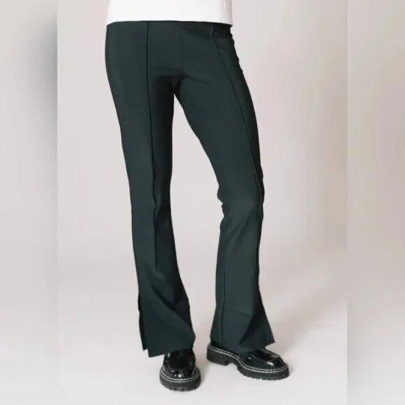 NWT epoque evolution | Jet Set Flare Petite In Carbon (Size 16) - Picture 3 of 14